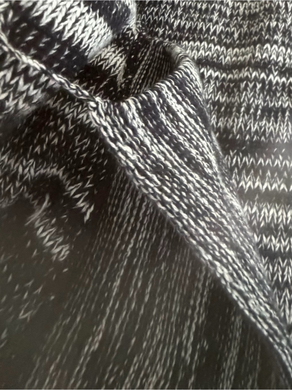 Vintage Calvin Klein Black & White Striped Cardigan - Picture 4 of 8